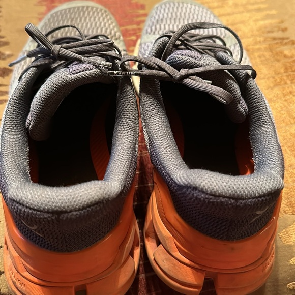 Dc  running shoes - Picture 6 of 7